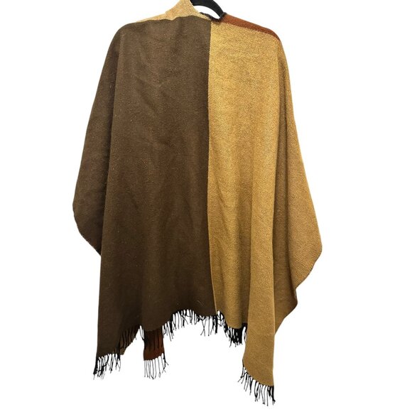 Colorblock Fringe Trim Poncho Wrap In Brown & Tan - One Size - Picture 4 of 4